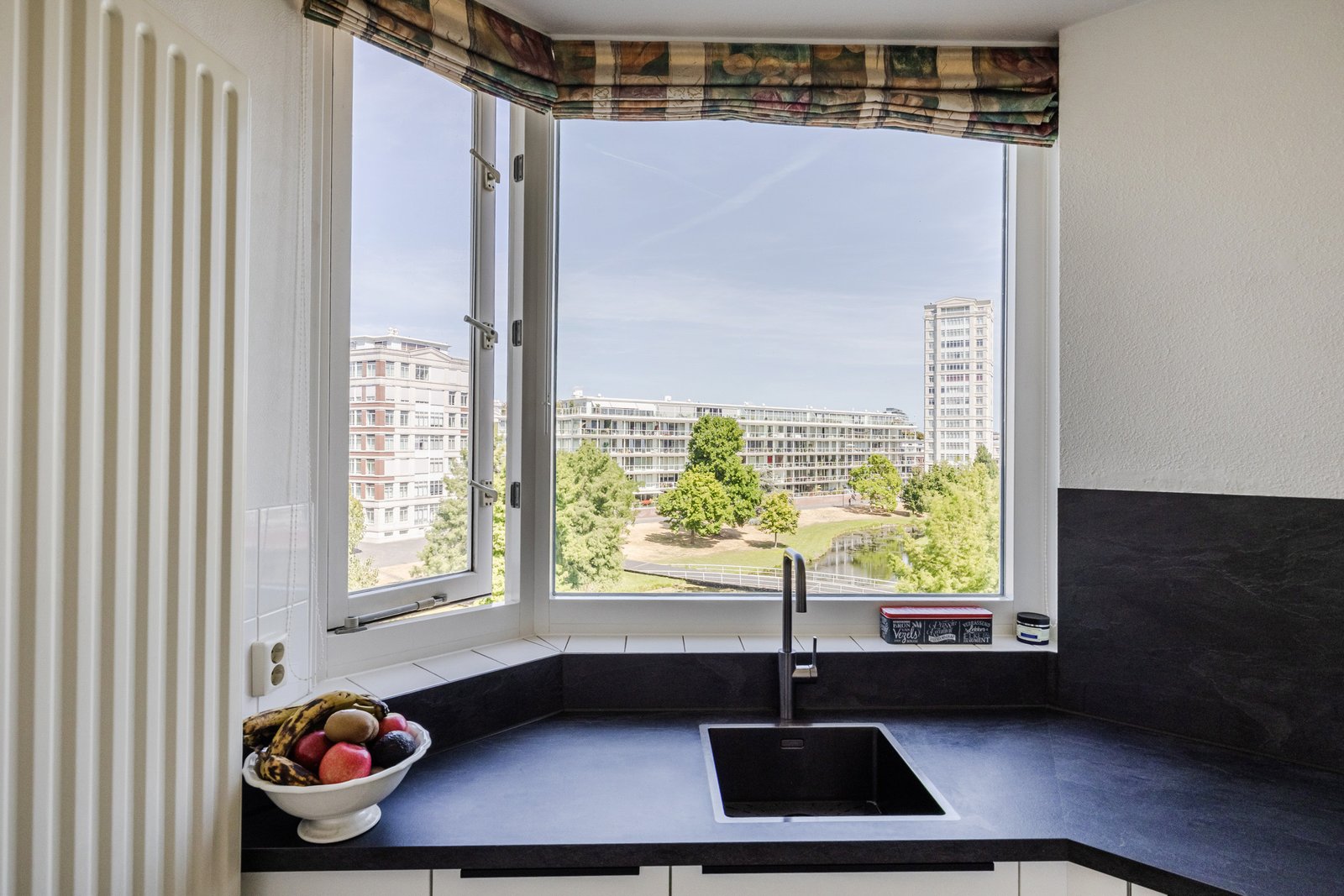 Burgemeester De Monchyplein 141