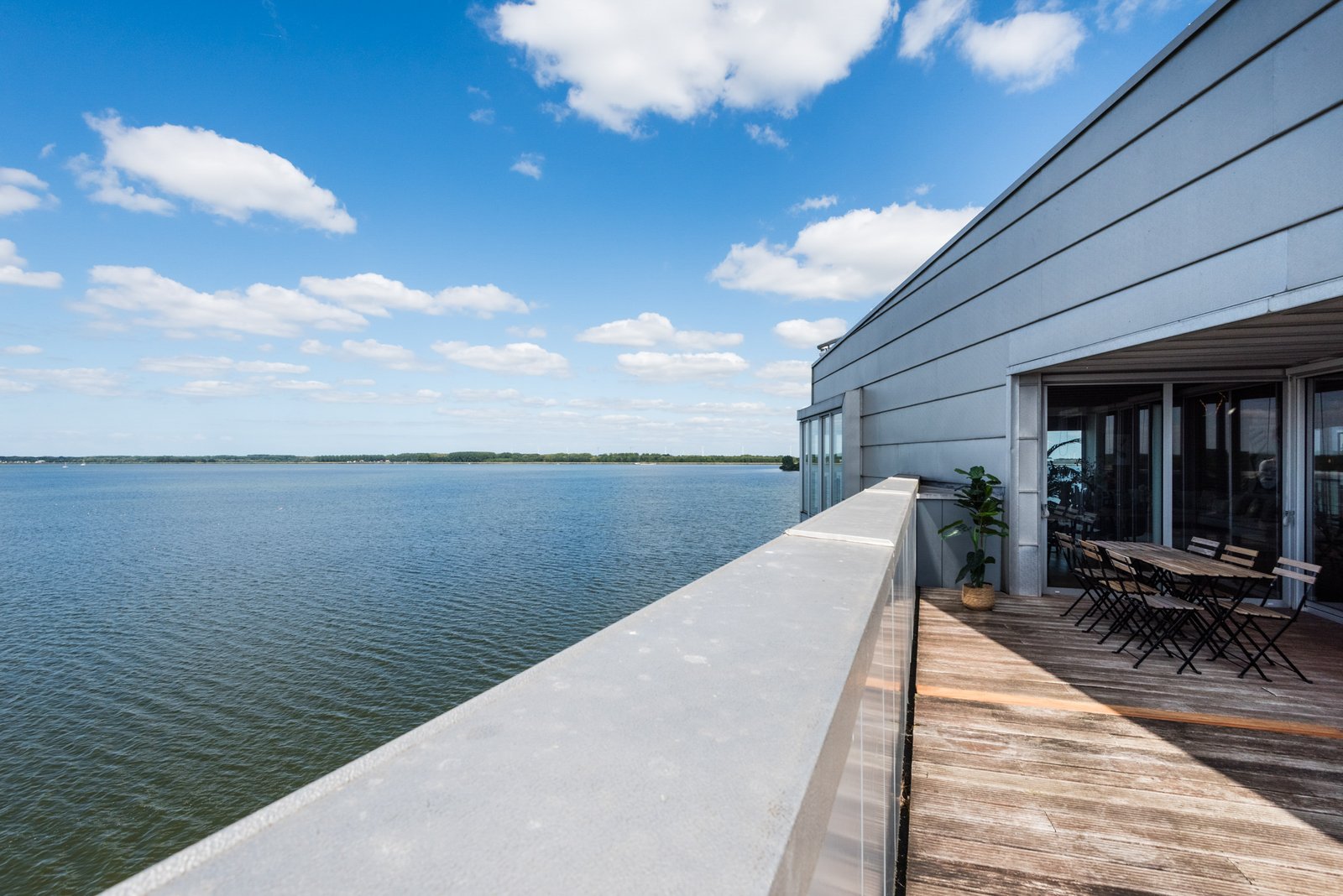Gooimeerpromenade 85