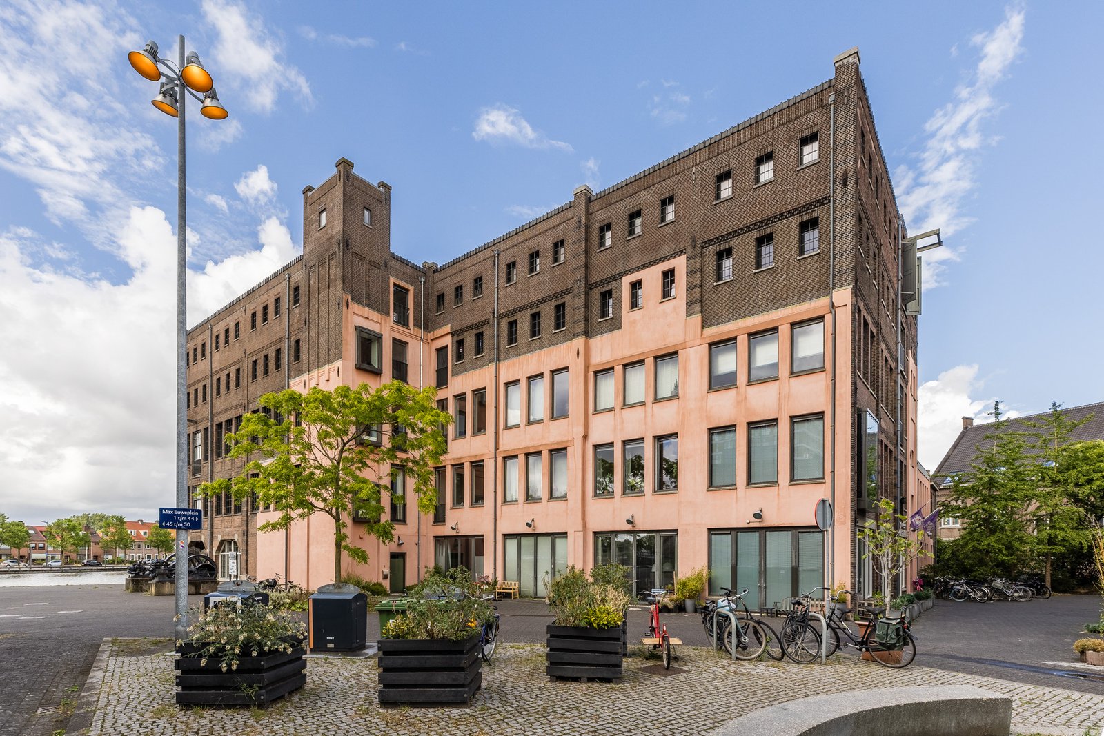 Max Euweplein 19