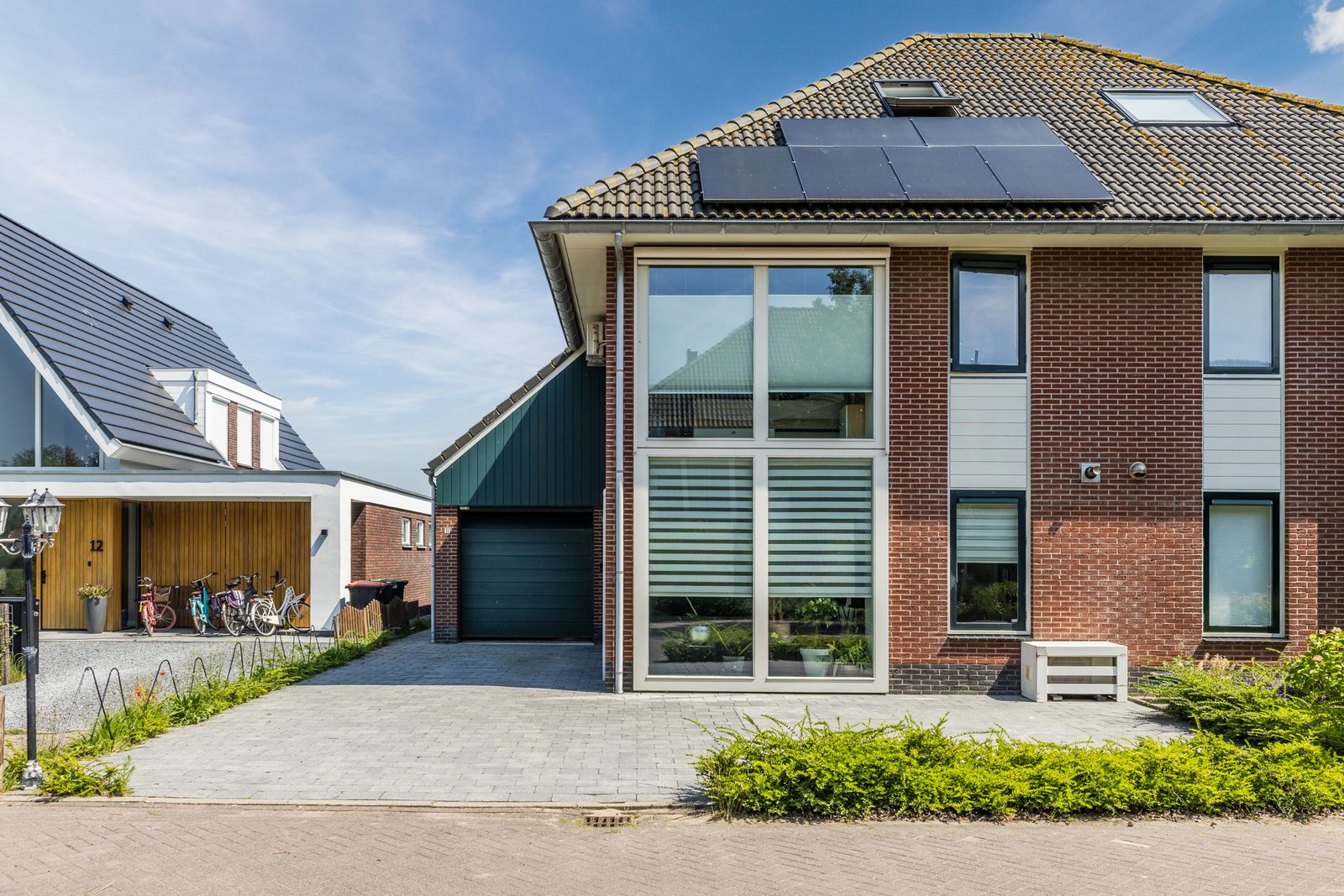 De Eendracht 11