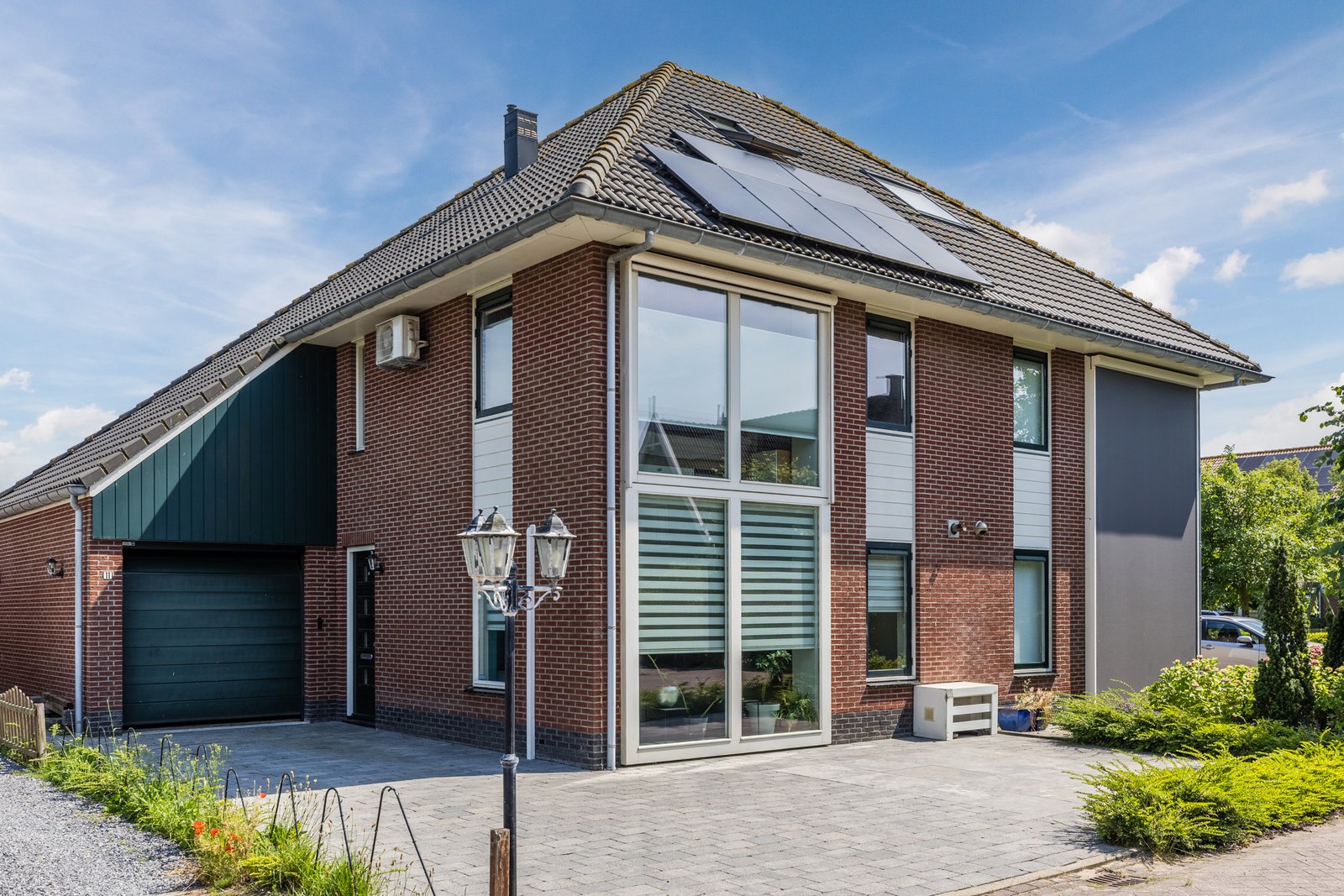 De Eendracht 11