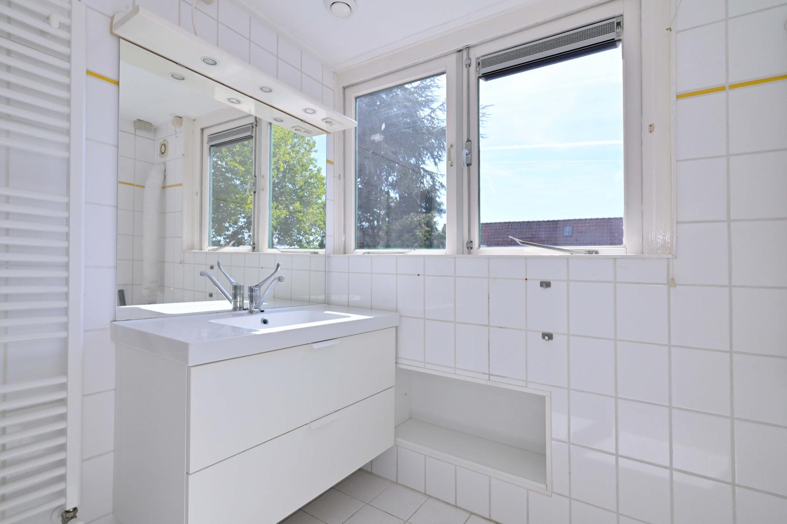 Tjoenerstraat 8