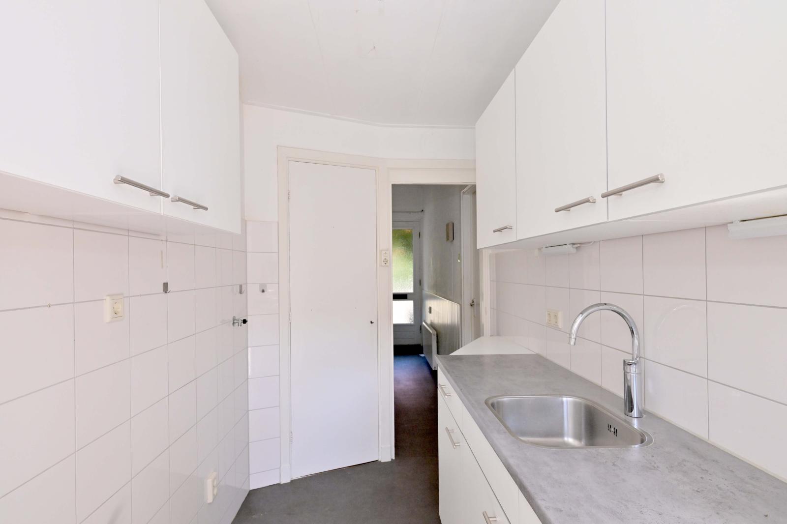 Tjoenerstraat 8
