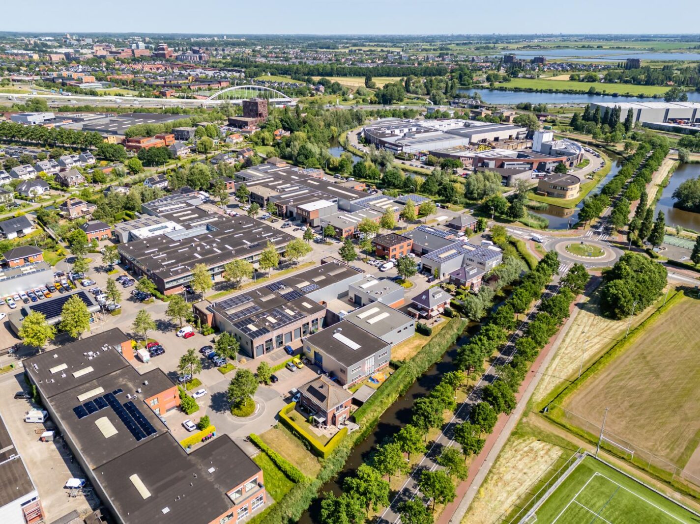 Hoefsmid 27-29