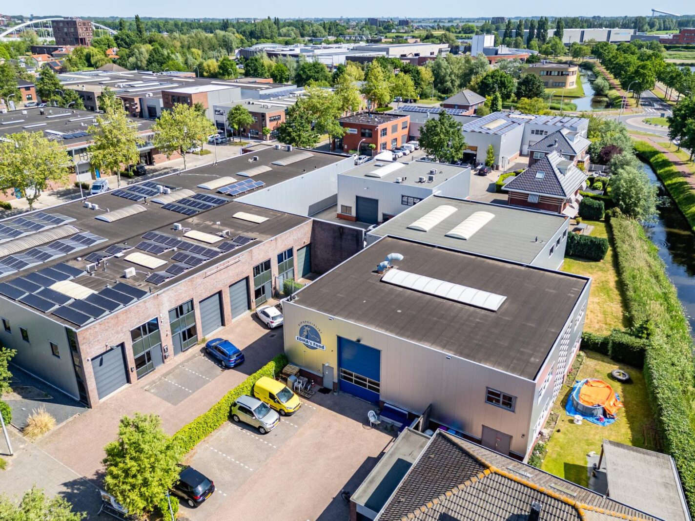 Hoefsmid 27-29