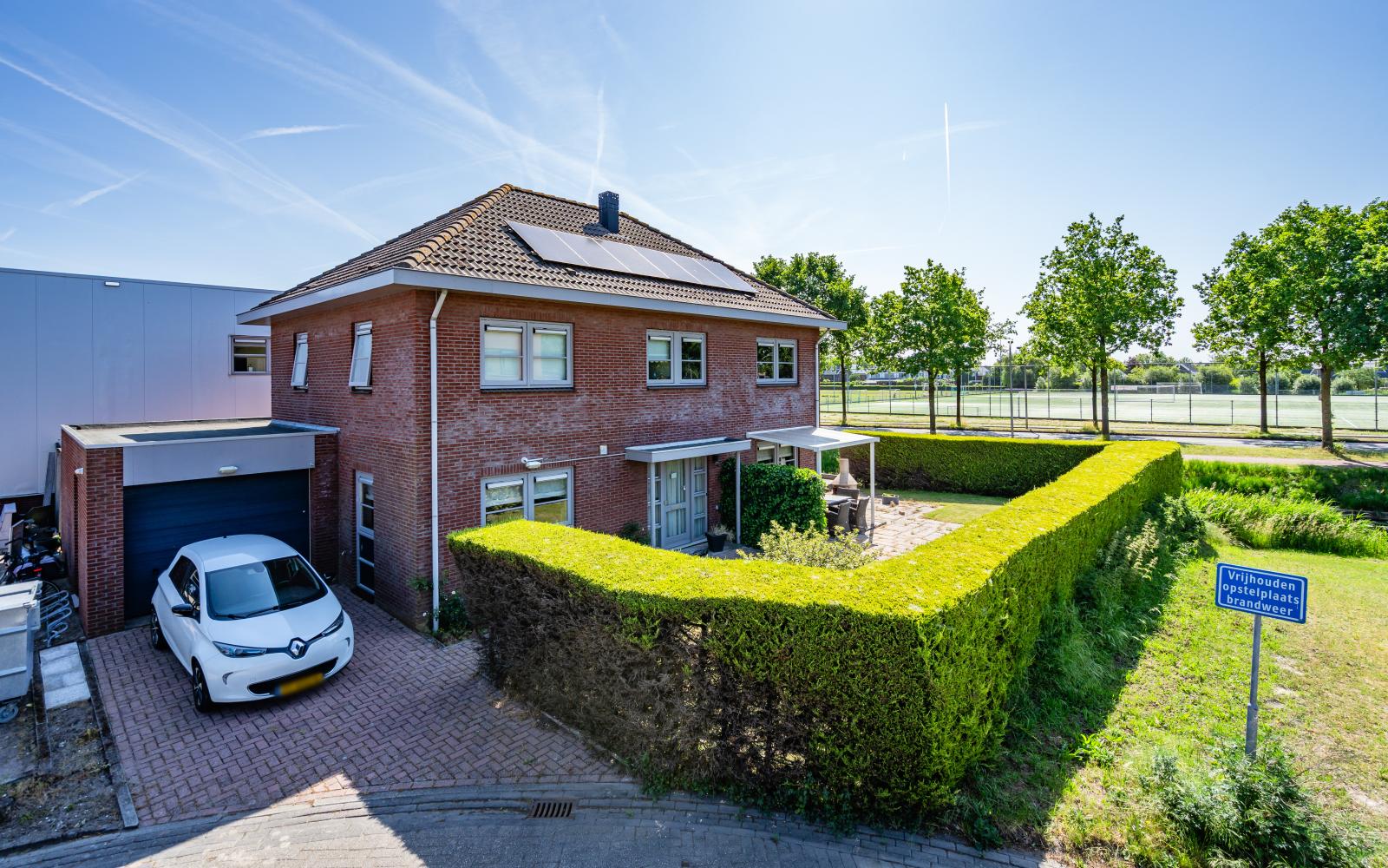 Hoefsmid 27-29