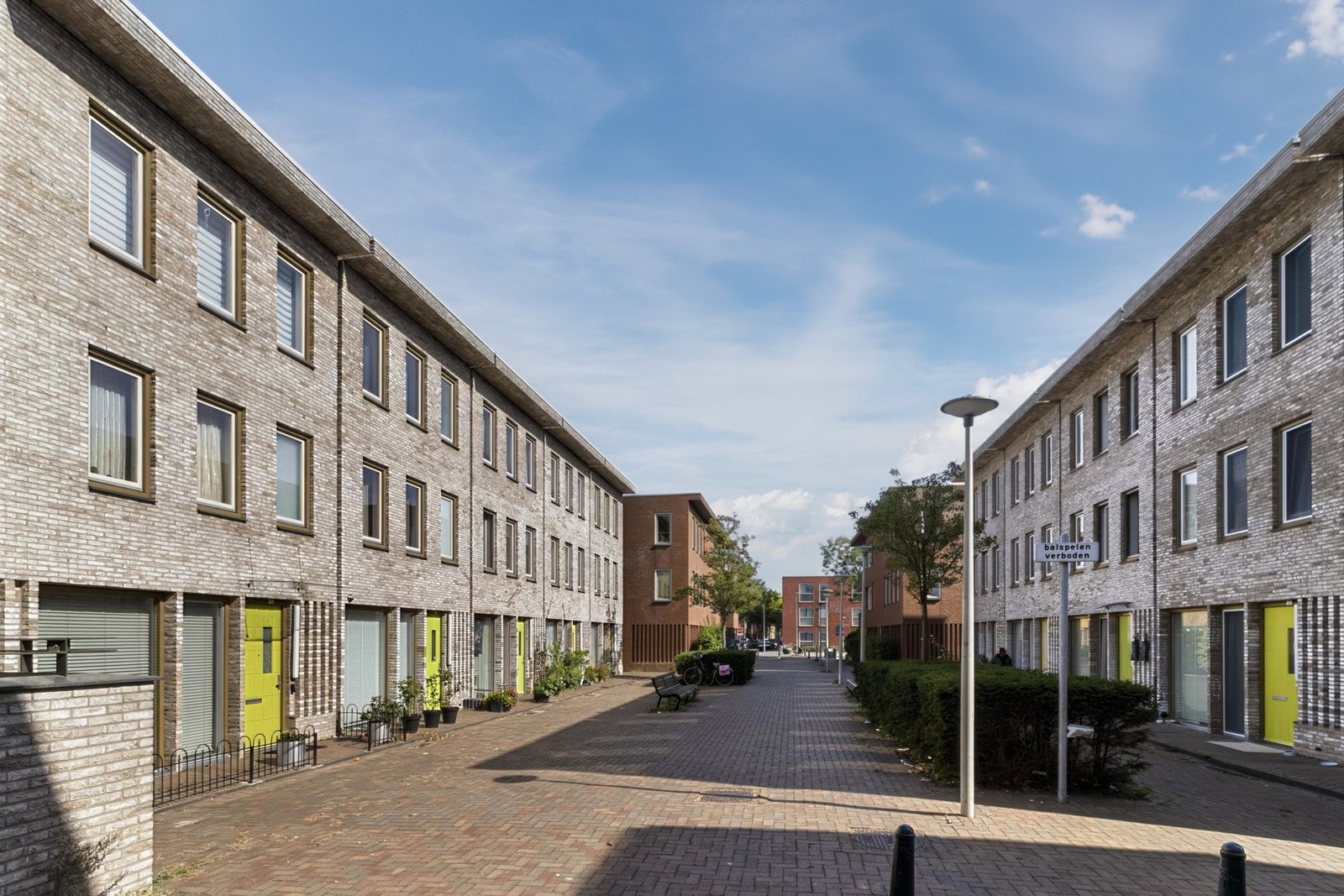 Van der Hoogenhof 9