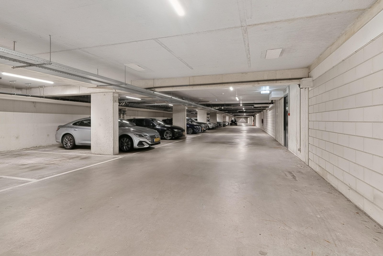 Van der Hoogenhof 9